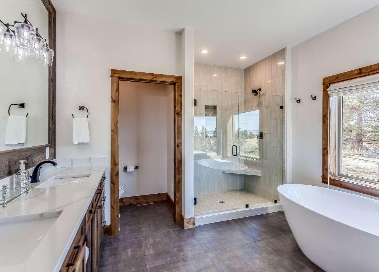 Walk-In Shower vs. Tub