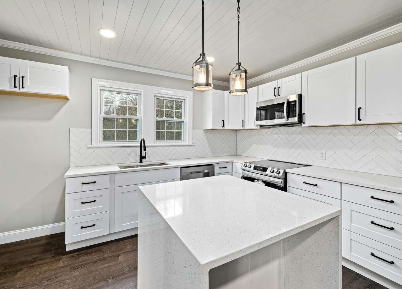 small kitchen remodeling tips